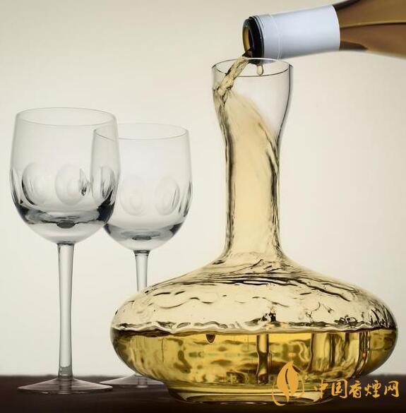白葡萄酒需要醒酒嗎 白葡萄酒醒酒注意事項(xiàng)